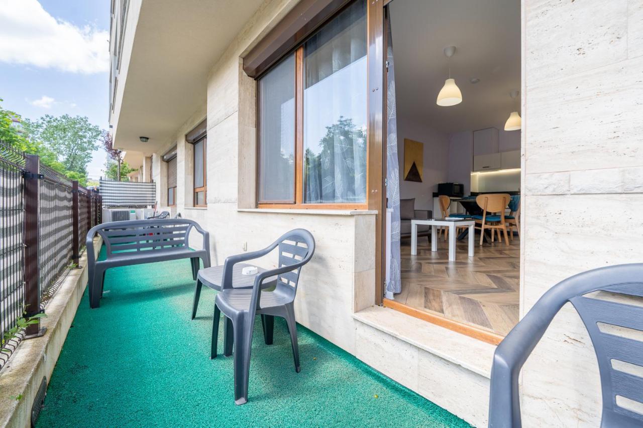 Sunny Apartment In Studentski Grad, Behind Unss Sofia Exterior foto