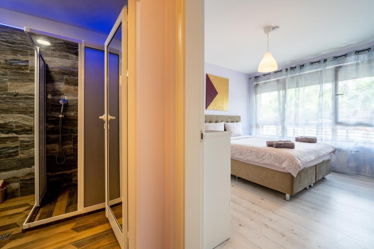 Sunny Apartment In Studentski Grad, Behind Unss Sofia Exterior foto